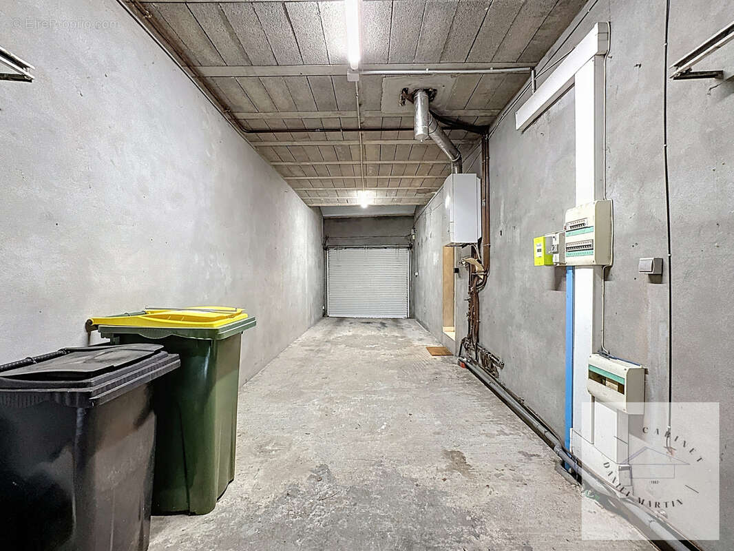 A vendre - maison a etage avec jardin et garage begles - photo 13