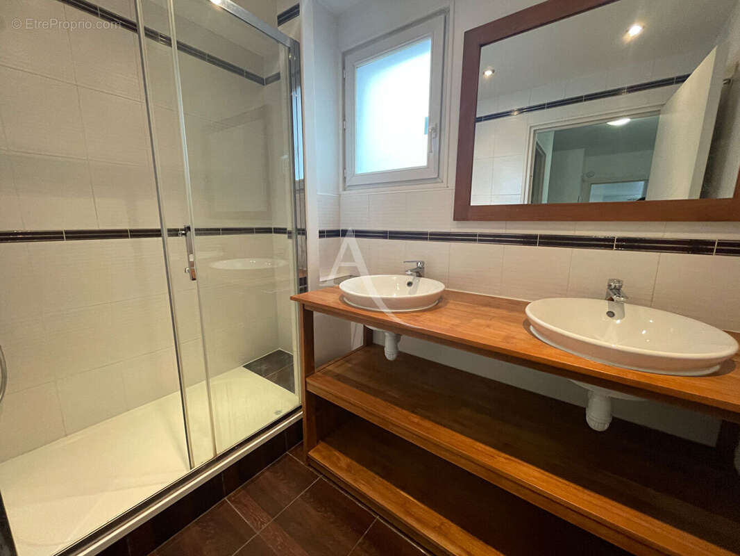 Appartement à NOGENT-SUR-MARNE