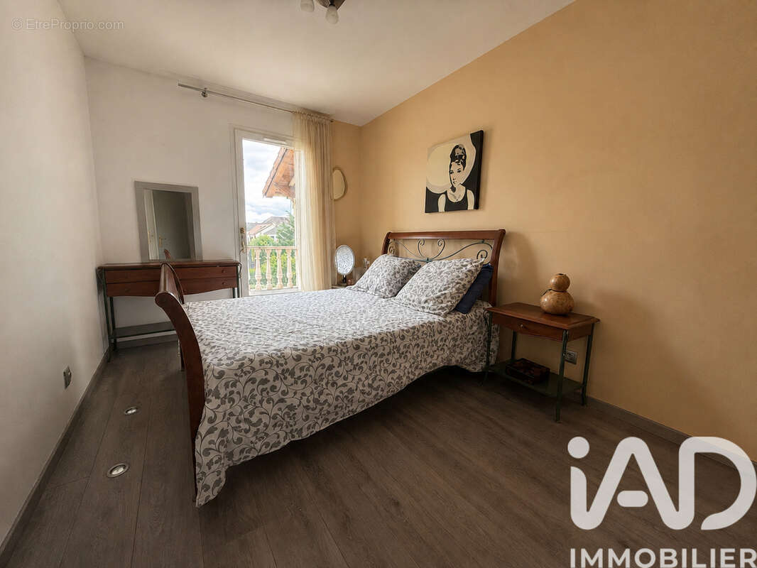 Maison 137 m² à Cormeilles-En-Parisis  - photo 8