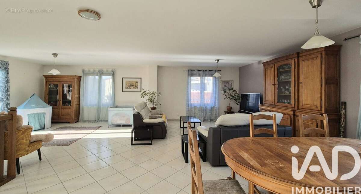 Photo 6 - Maison à SURY-LE-COMTAL