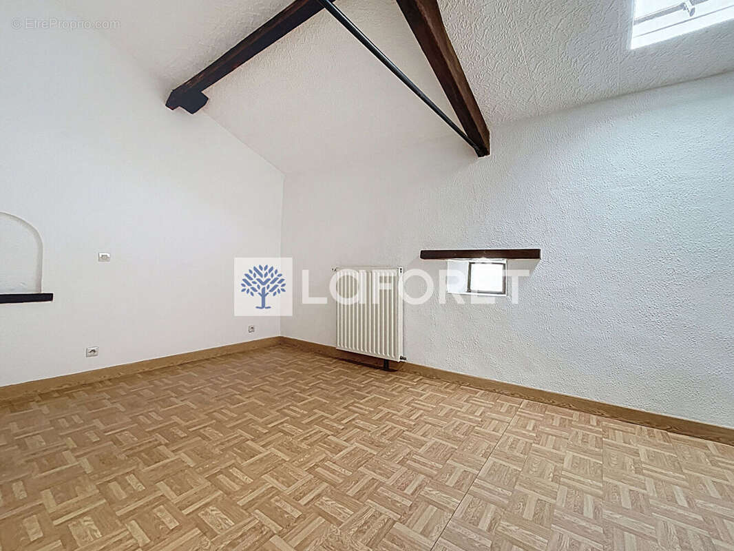 À Vendre - Maison idéale pour résidence principale ou investissement locatif - photo 12