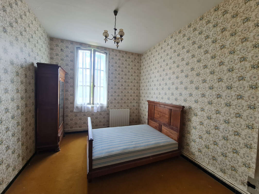 Maison à BELIN-BELIET