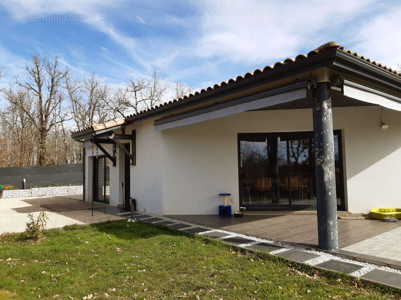 Maison à MONTDOUMERC