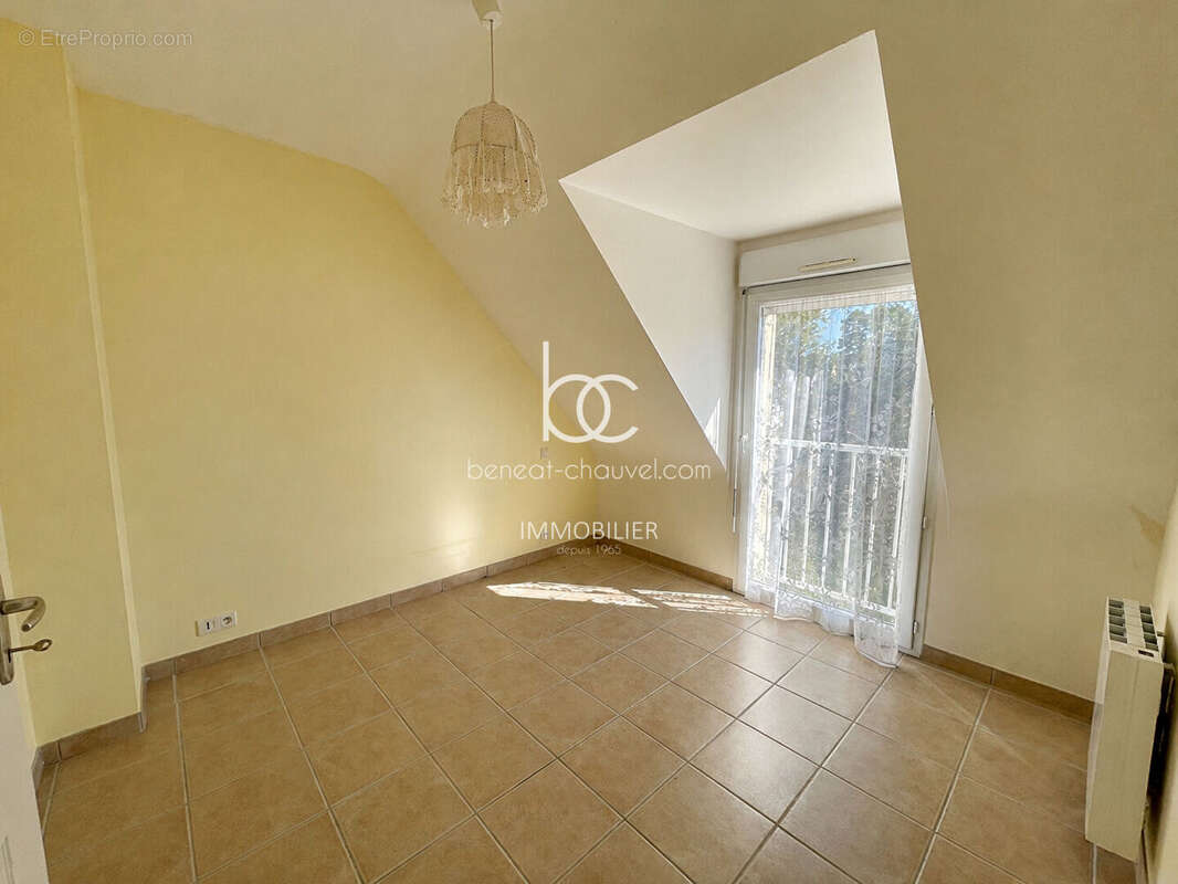 EXCLUSIVITÉ SARZEAU - Maison de 75 m² avec jardinet, proche du Golfe du Morbihan - photo 7