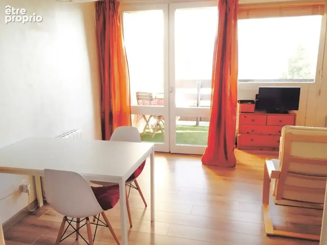 FONT-ROMEU - Beau studio de 25 m2 à vendre avec grande terrasse vue montagnes - photo 9