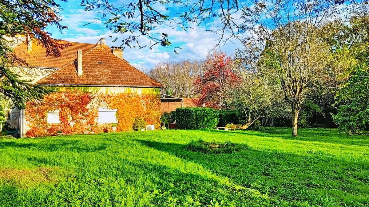Maison à SAINT-LAURENT-DES-HOMMES