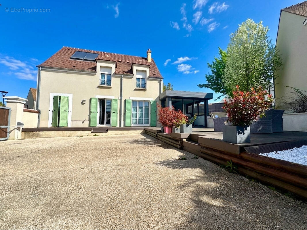 Maison à MAGNY-LE-HONGRE