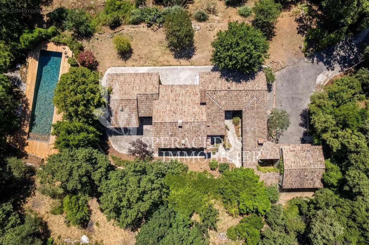 Maison à LE TIGNET