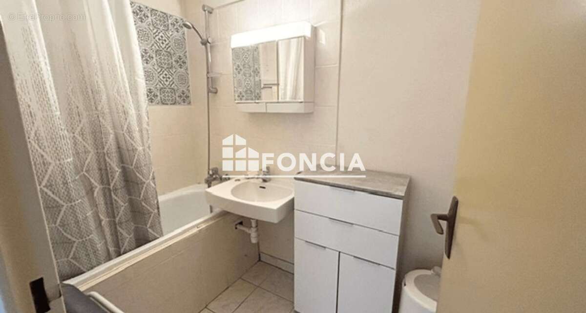 Appartement à COURSEULLES-SUR-MER