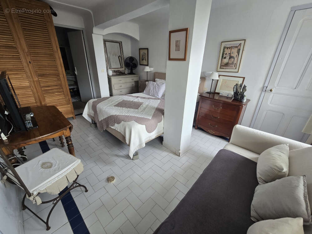 Appartement à LA CROIX-VALMER