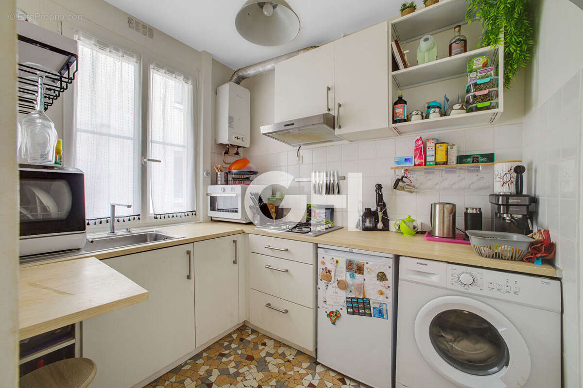 Appartement à PARIS-11E
