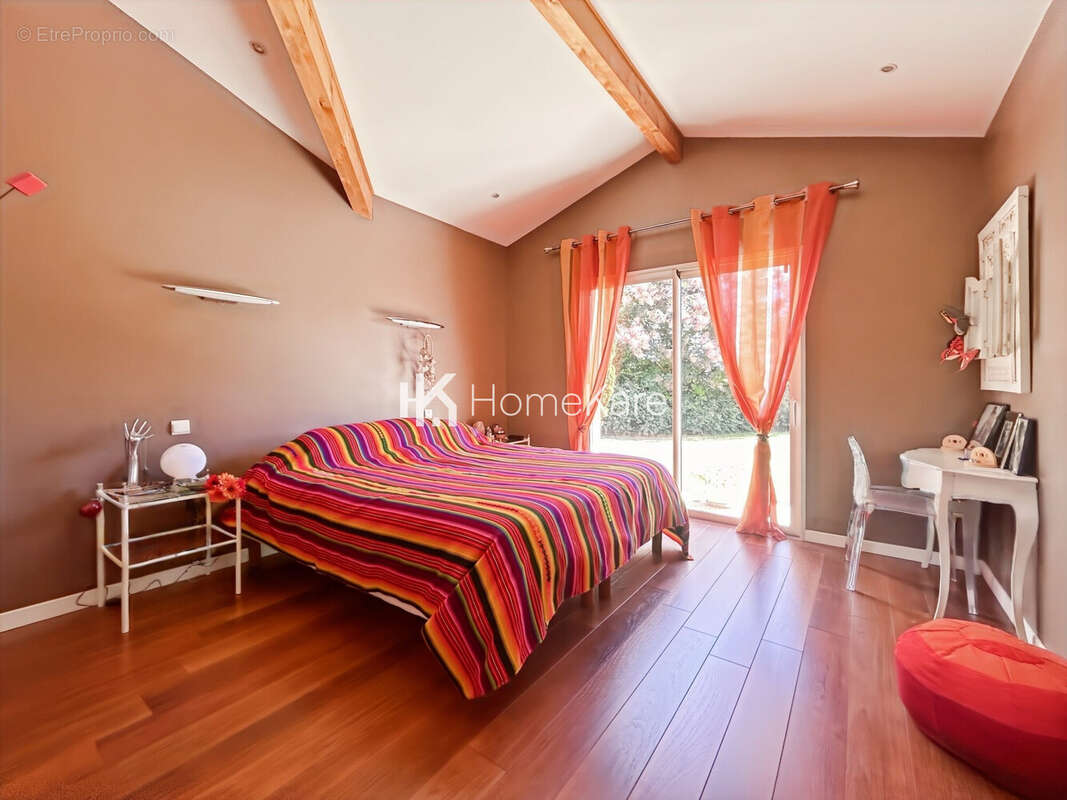 Maison 230 m² à Fonsorbes  - photo 7