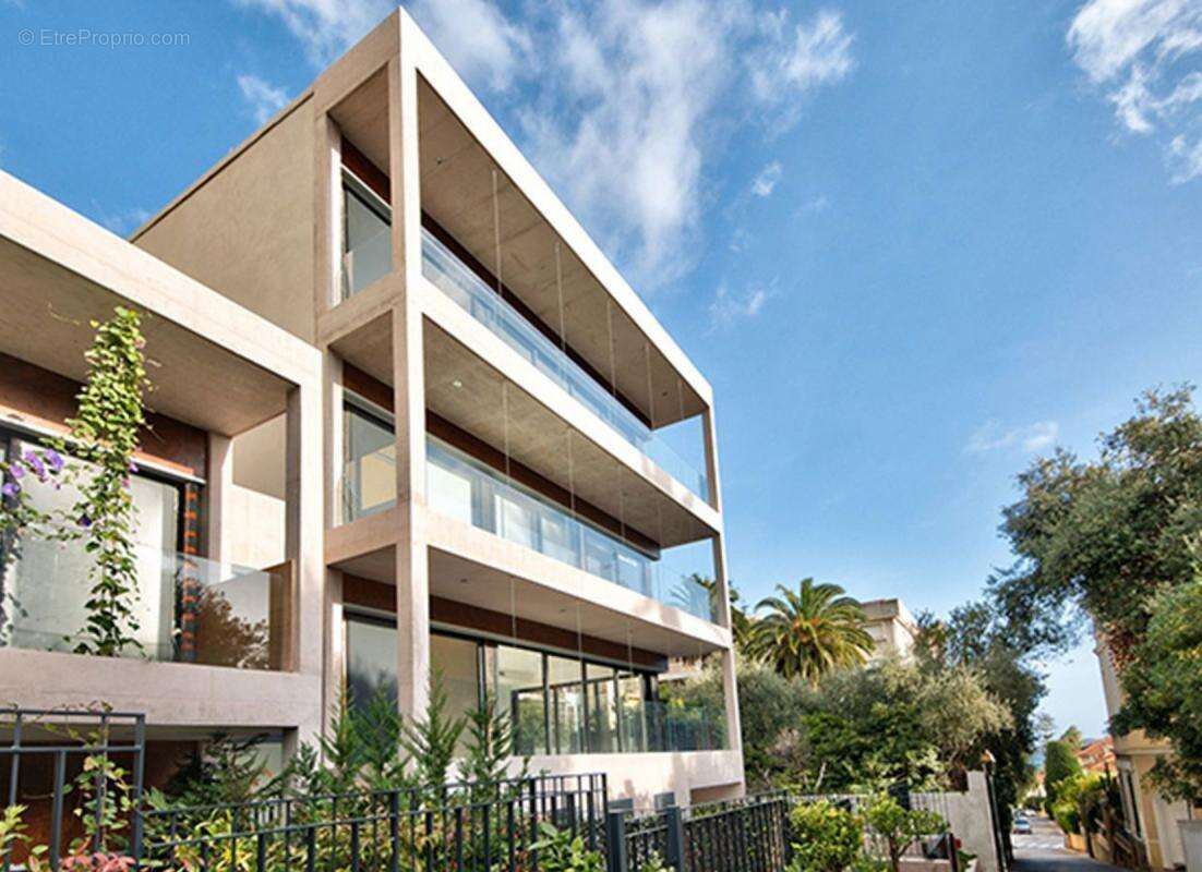 Appartement à BEAULIEU-SUR-MER