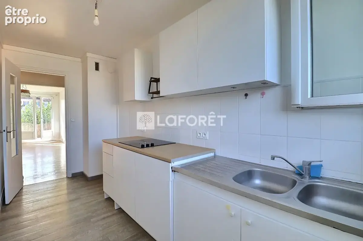 Appartement Villejuif 3 pièce(s) 56.06 m2 - photo 10