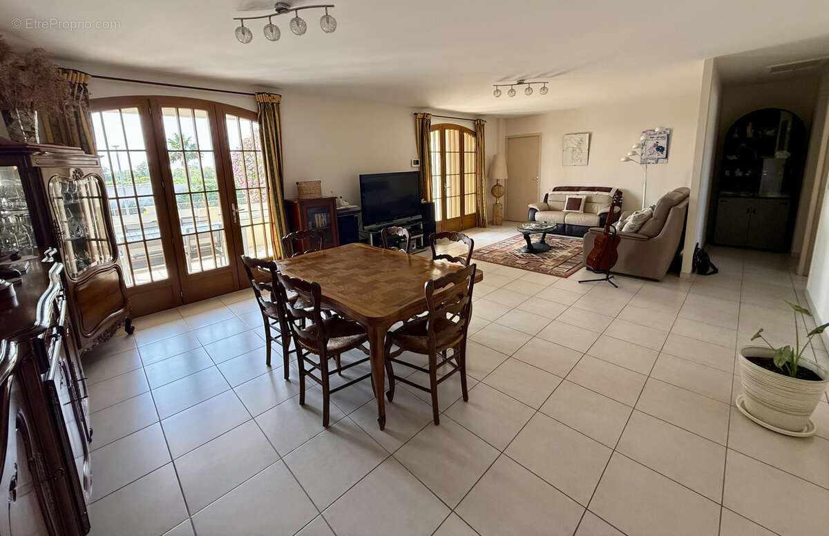 Maison à AIGUES-MORTES