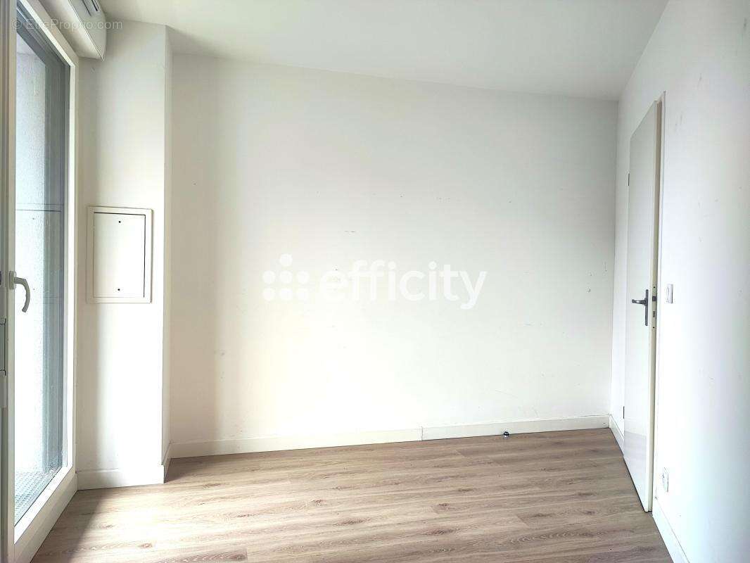 Appartement à IVRY-SUR-SEINE