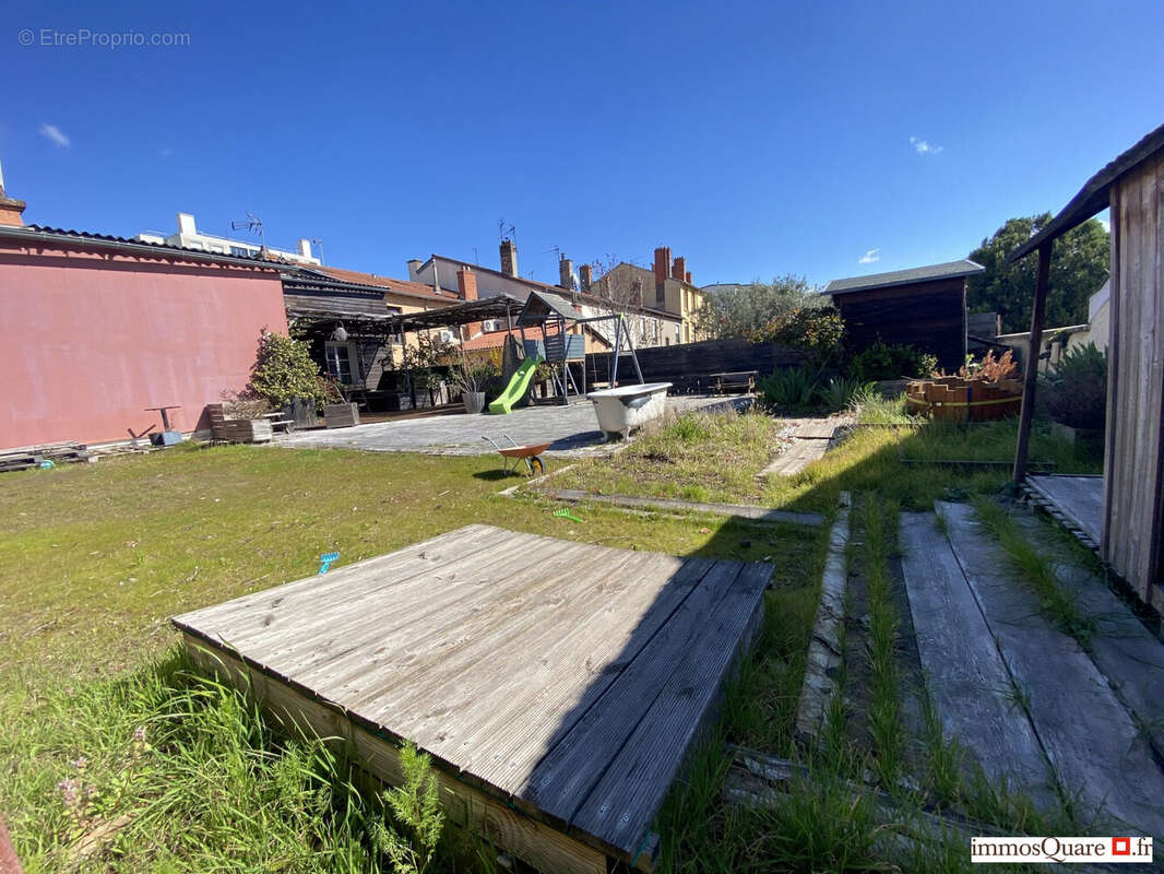 Appartement à LYON-8E