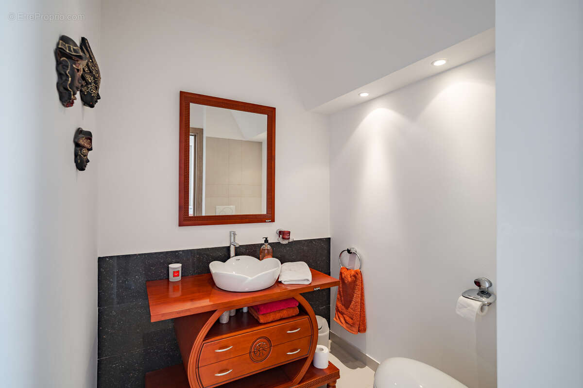 Maison à MANDELIEU-LA-NAPOULE