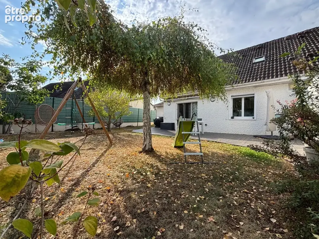 Maison à SAINT-PIERRE-DU-PERRAY