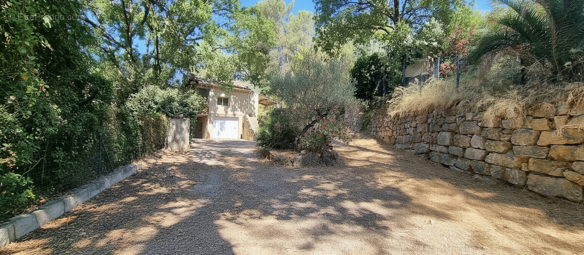 Maison à CALLAS