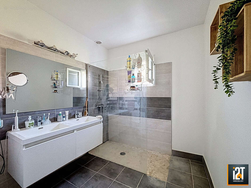 Maison à SAINT-GENIES-DE-MALGOIRES