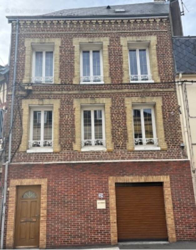 Maison à MONTIVILLIERS