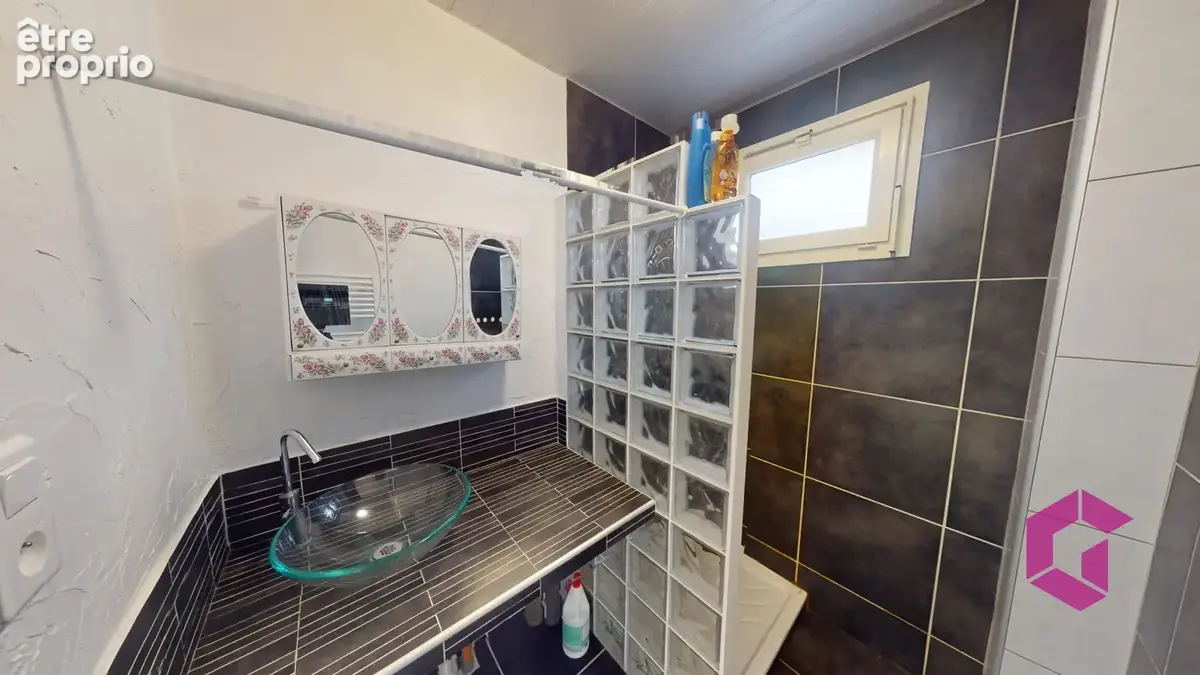 Maison de Ville avec 2 appartements - photo 4