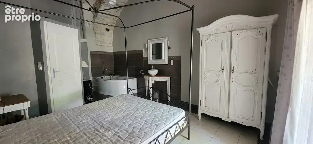 L’hospitalet-du-larzac   une jolie maison de village pleine de charme - photo 9