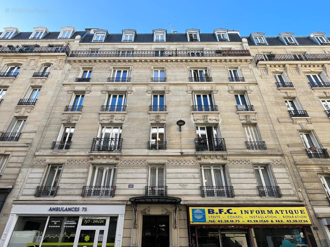 Appartement à PARIS-18E