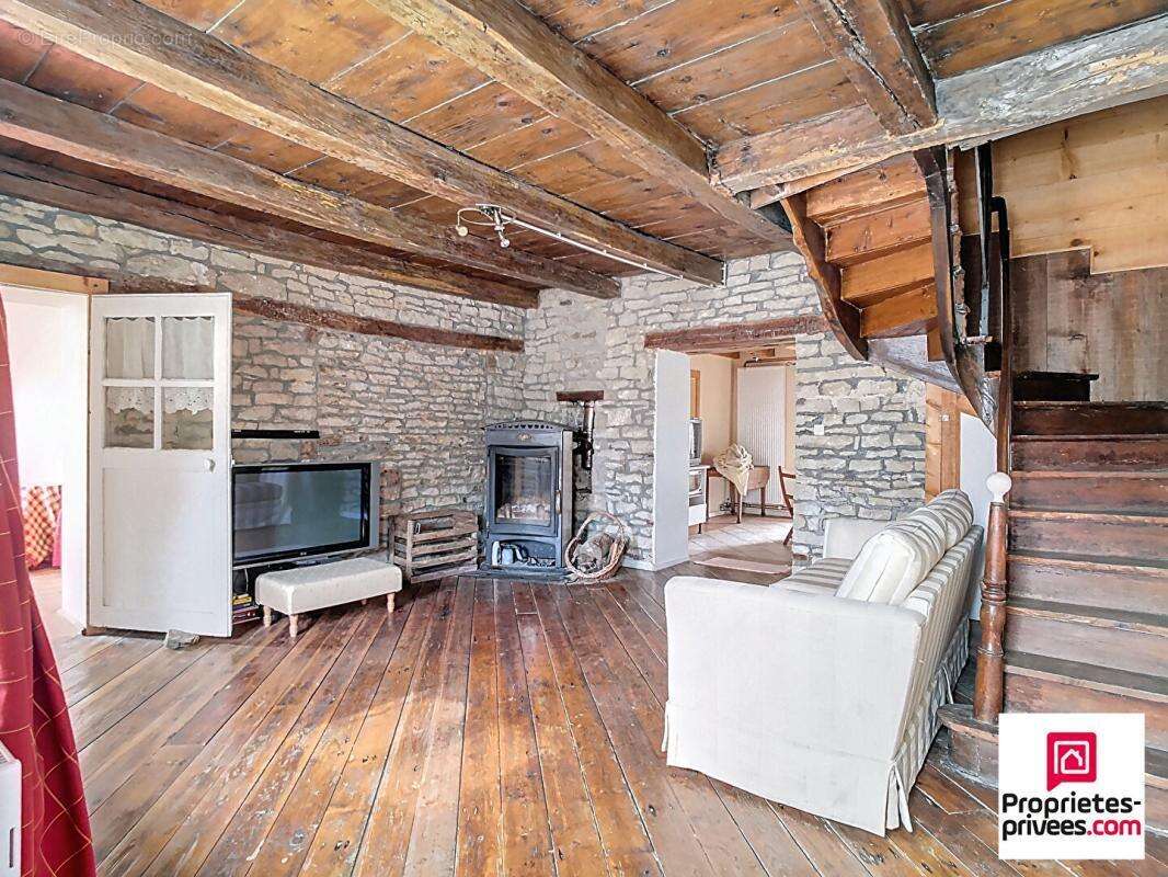 Maison en pierre  Courchaton 5 pièces 138 m2 + dépendance 90 m2 - photo 7
