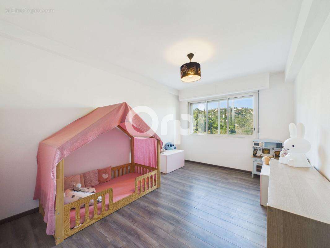 Appartement à MANDELIEU-LA-NAPOULE