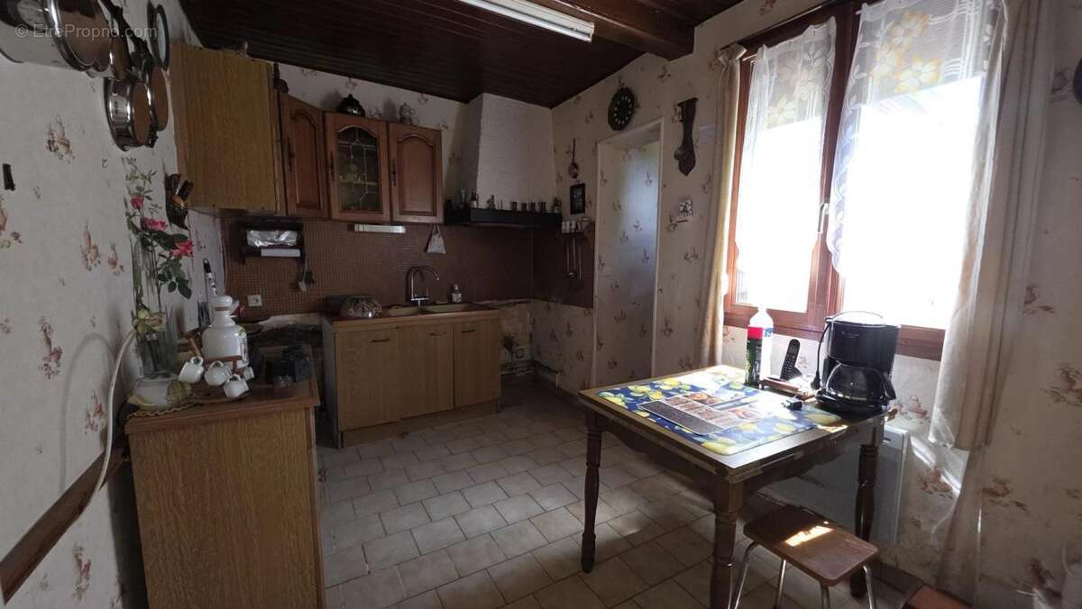 Maison à HALLOY