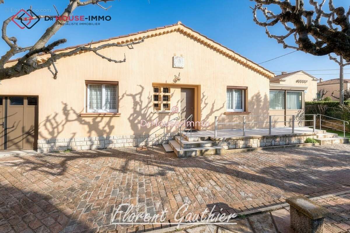 Maison à PERTUIS