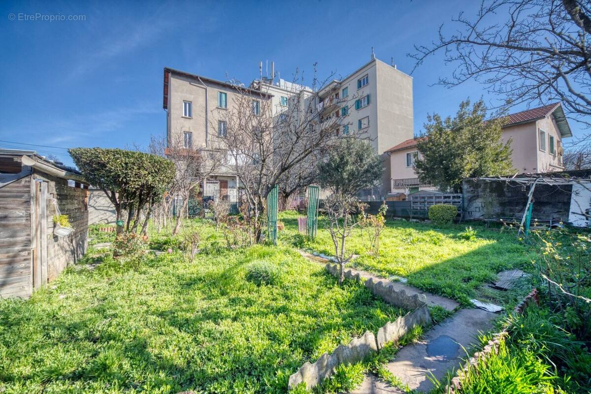 Appartement à ECHIROLLES