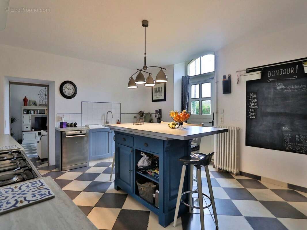Maison de caractère, 4/5 chambres, 2503m² de terrain avec piscine - photo 14