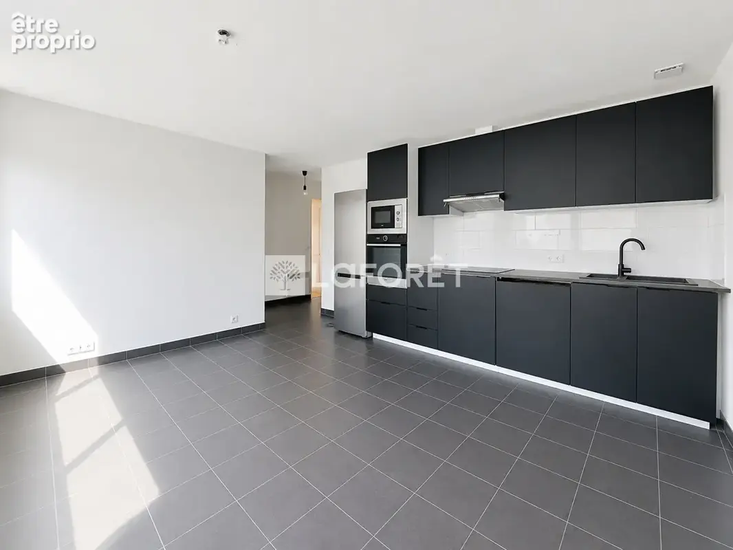 MONTESSON CENTRE - 3 pièces de 50 m² entièrement rénové, exposé plein sud - photo 6