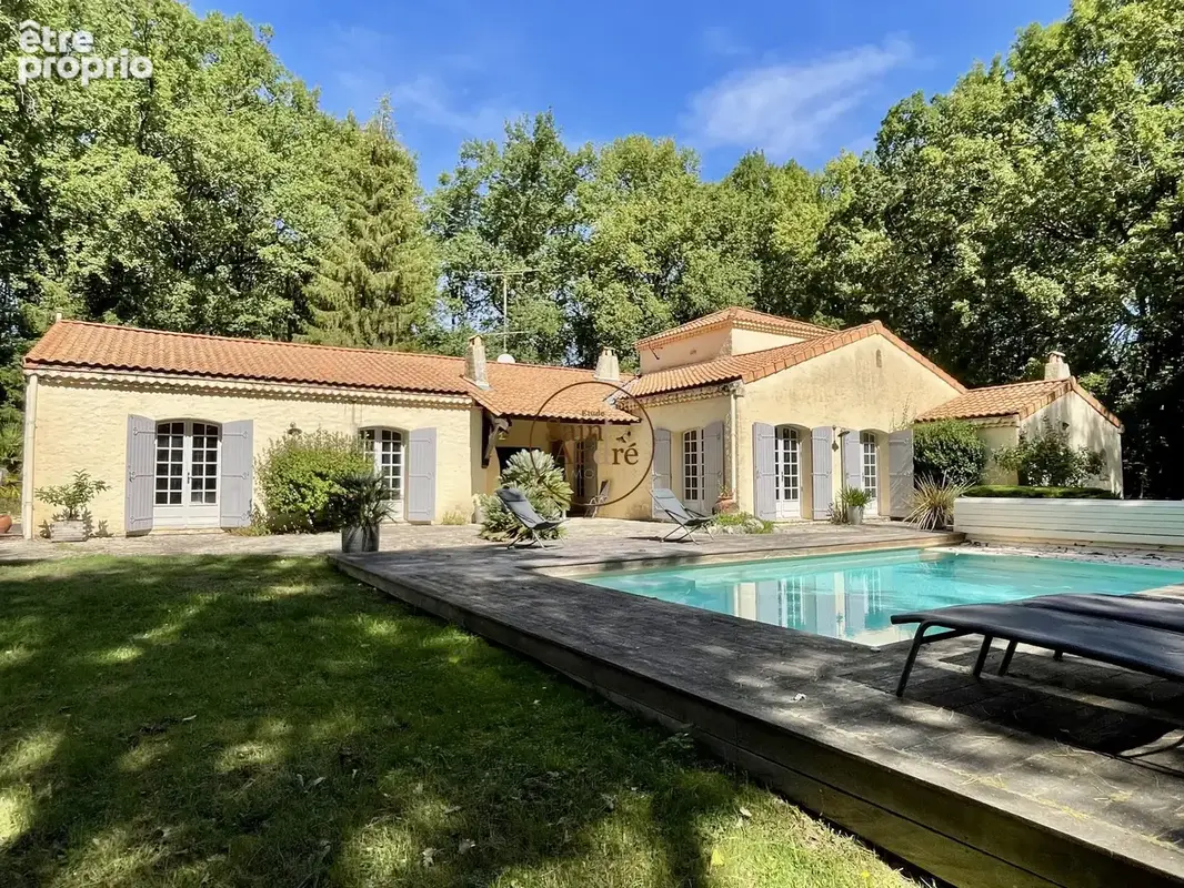 Maison à GARAT