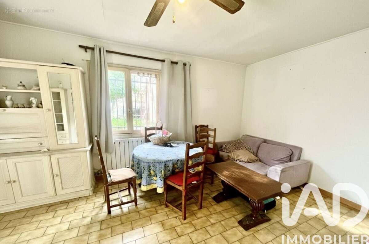 Photo 2 - Maison à VILLENEUVE-LE-ROI
