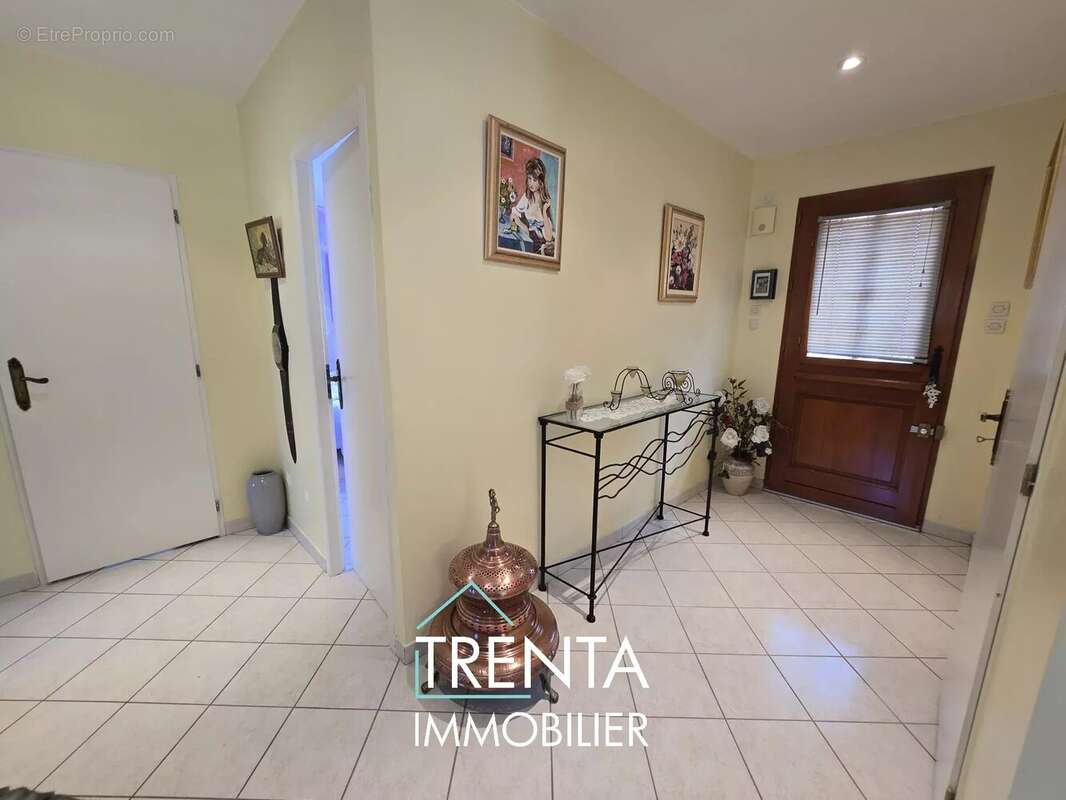 Maison à AIGUEBELETTE-LE-LAC