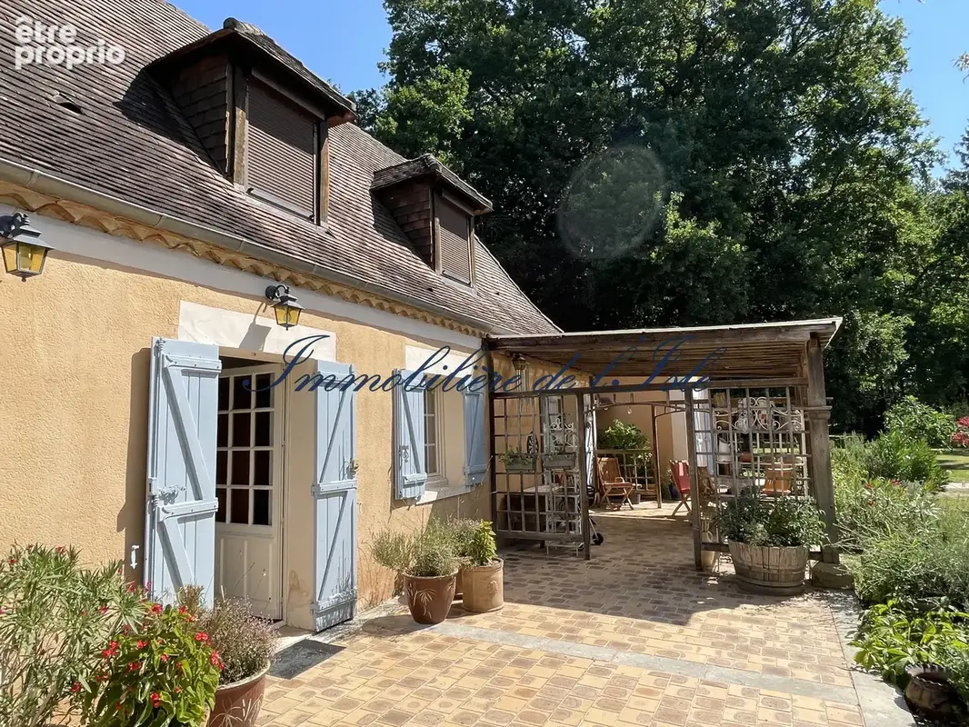 Demeure de caractère au coeur d'un parc arboré avec piscine - photo 19