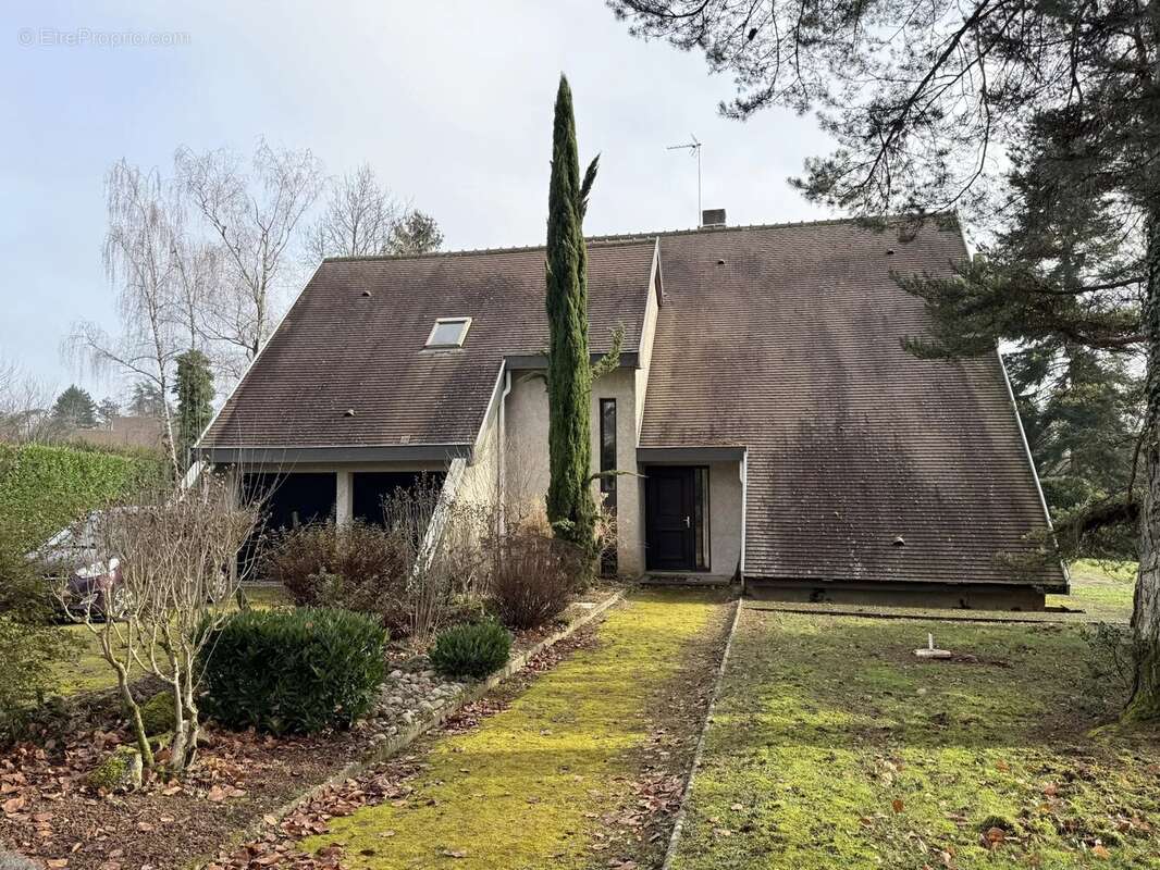 Maison à DRACY-LE-FORT