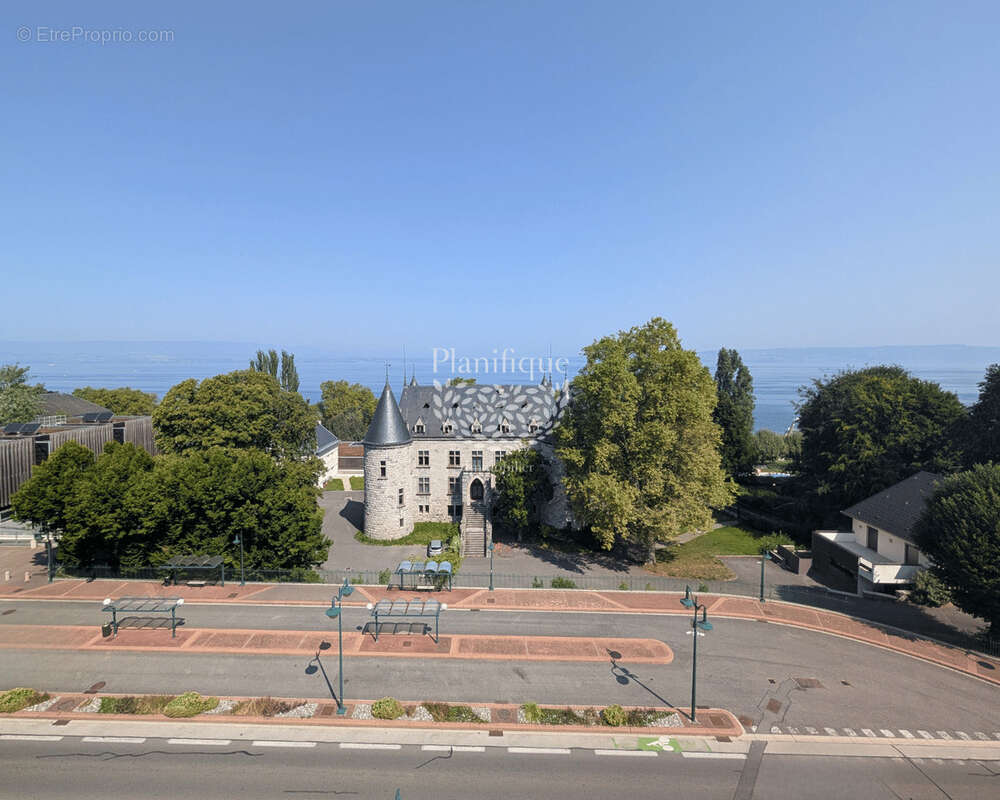Appartement à EVIAN-LES-BAINS