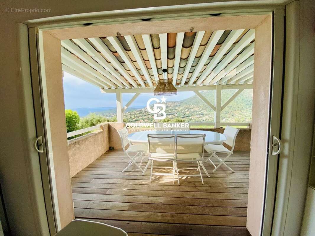 Maison à CAVALAIRE-SUR-MER