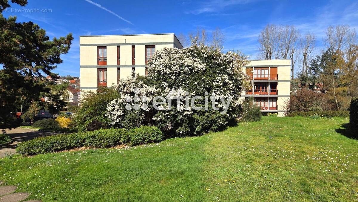 Appartement à CHATENAY-MALABRY