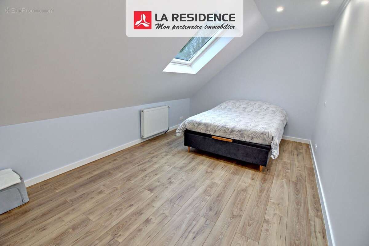 Maison à VAUX-SUR-SEINE