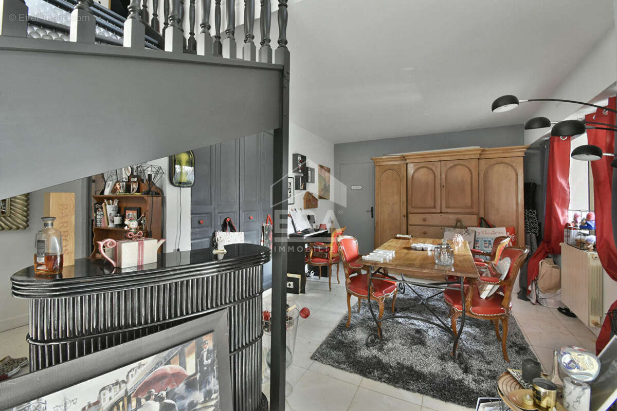 Maison à SAINT-REMY-L'HONORE