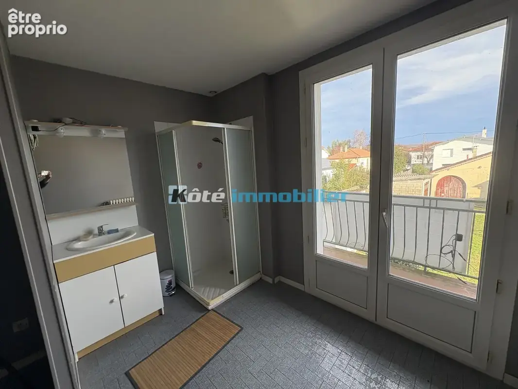 Maison avec cinq chambres et un bureau - photo 8