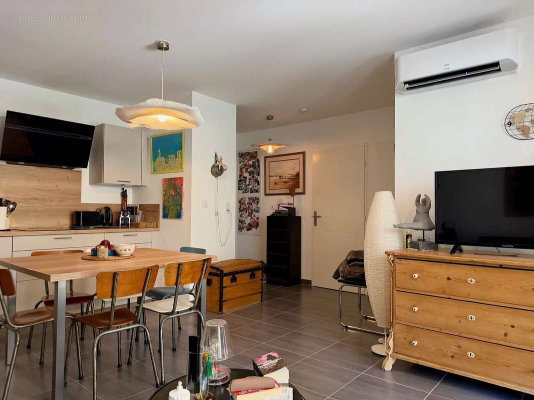 Appartement 59 m² à Saint-Cyr-Sur-Mer  - photo 9