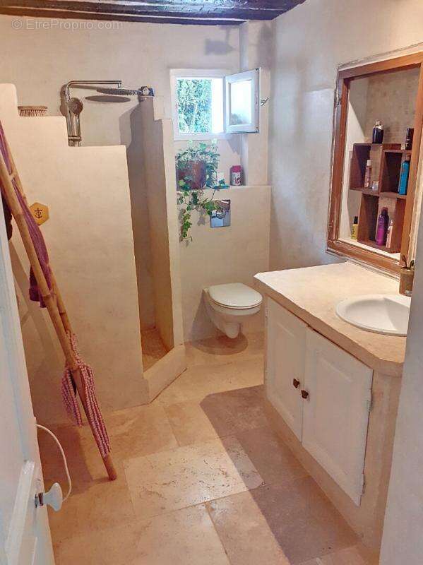 Maison à LA ROQUEBRUSSANNE