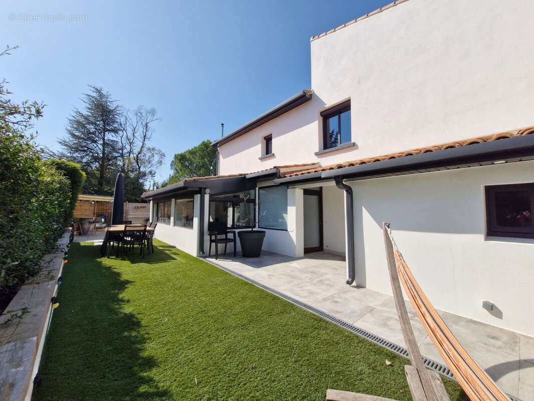 Maison à SUSSARGUES